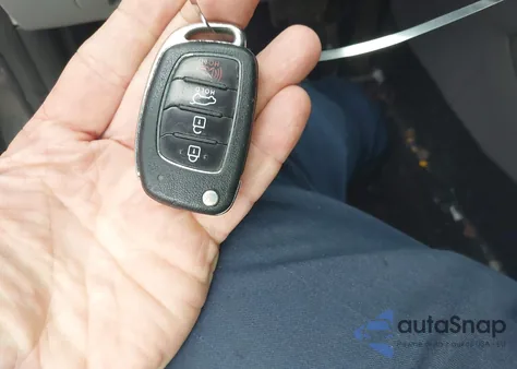 2018 Hyundai Tucson Sel from USA, damaged, VIN KM8J33A42JU665258